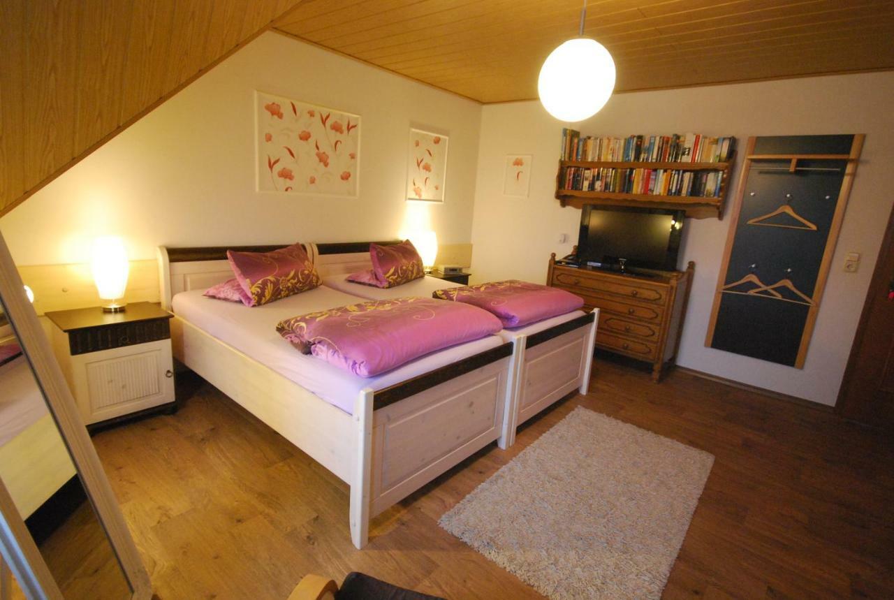 Ferienwohnung -Am Kanal- Nordgeorgsfehn Buitenkant foto